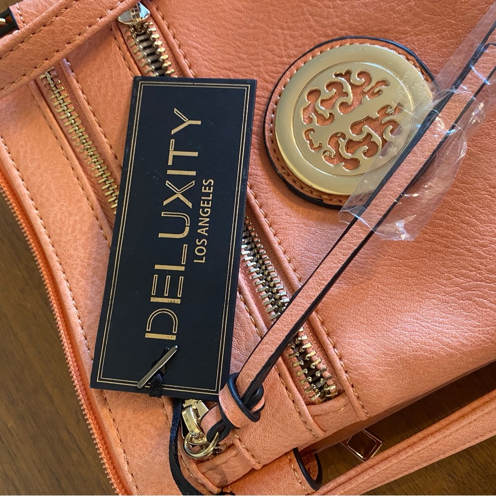 Crossbody Purse- Brand new!